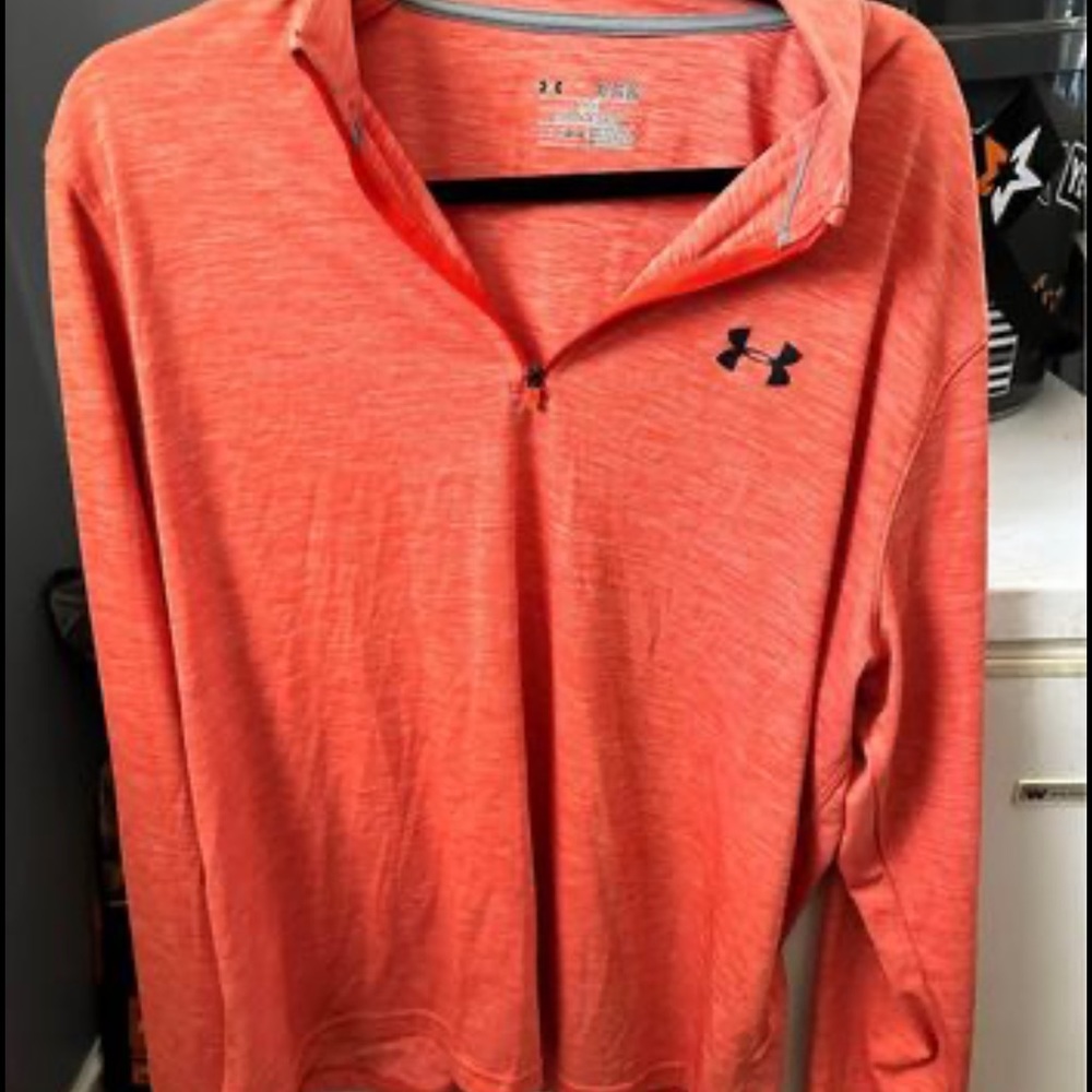 UA PullOver